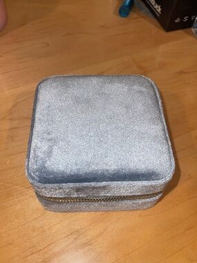Velvet Jewelry Travel Case in Light Blue